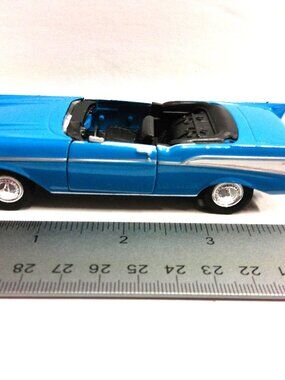 Welly 1957 Chevrolet Bel Air Convertible Blue 1:38 Scale Pull-Back Defect 42357